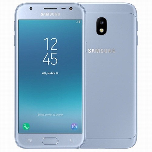 Samsung Galaxy J3 Pro (4,49 triệu đồng). Samsung Galaxy J3 Pro là bản nâng cấp mạnh cả về hình thức và cấu hình so với chiếc Samsung Galaxy J3 tiền nhiệm. Máy được trang bị chip Exynos 7570 4 nhân 64-bit kết hợp với 2 GB RAM. J3 Pro Pro được hỗ trợ khe cắm thẻ nhớ với dung lượng tối đa lên tới 256 GB.  Smartphone có bộ đôi camera độ phân giải lần lượt là 13 MP và 5 MP. Samsung J3 Pro có dung lượng pin đạt 2400 mAh, sạc 5V-1A.