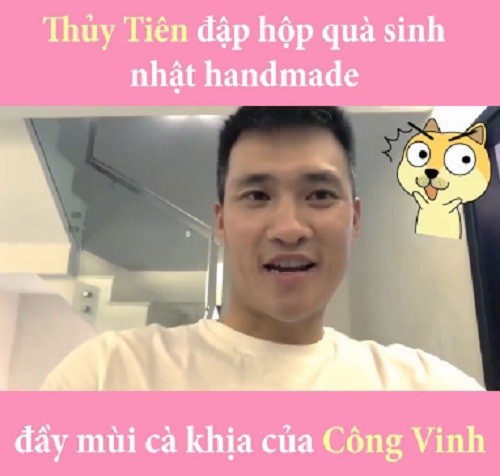 Mới đây,  Công Vinh khiến nhiều người bật cười khi chia sẻ đoạn clip có tựa đề: “Thủy Tiên đập hộp quà sinh nhật handmade đầy mùi cà khịa của Công Vinh”. Ảnh chụp màn hình.