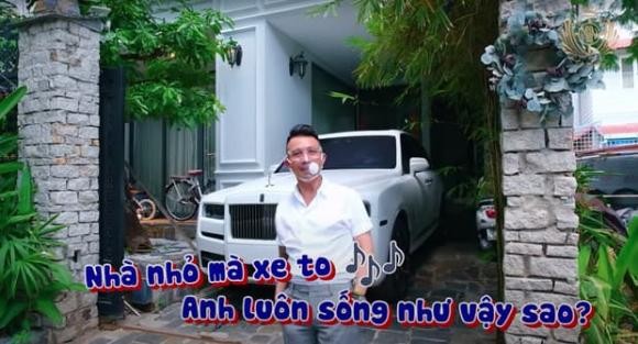 Trong vlog mới đây,  đại gia Minh Nhựa đã chia sẻ về căn biệt thự mới của mình đang trong quá trình hoàn thiện.