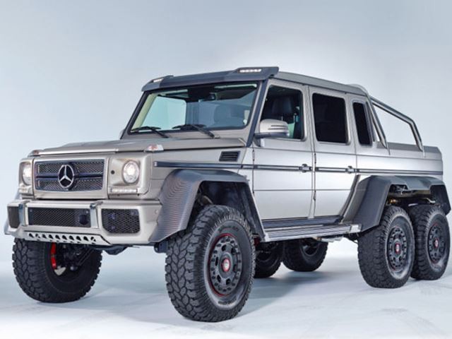 Mercedes G63 AMG là chiếc xe bọc thép có khả năng chống lại sự xuyên phá của đạn AK-47, M-16 hay súng trường sử dụng đạn 7,62x63 mm. Chiếc xe trang bị động cơ twin-turbo V8 dung tích 5,5 lít, có khả năng sản sinh công suất lên đến 544 mã lực. Khách hàng sẽ phải bỏ ra số tiền lên đến 1,335 triệu USD để sở hữu chiếc xe này.