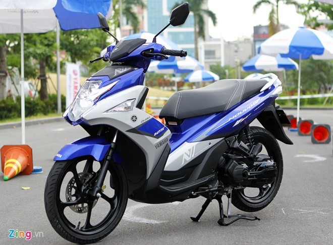 Sau hơn 10 năm có mặt tại thị trường Việt Nam, Nouvo của Yamaha đã tạo được chỗ đứng trong lòng người tiêu dùng. Càng về sau, thiết kế của xe càng hiện đại và trẻ trung hơn. Ở thế hệ thứ 6, Nouvo Fi nhận được một số thay đổi và cải tiến so với thế hệ Nouvo SX trước đó.