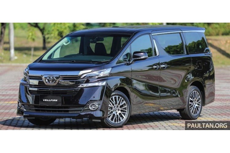 Vừa qua tại Indonesia, 2 dòng xe MPV cao cấp là Toyota Alphard và  Toyota Vellfire bản 2016 đã được giới thiệu chính thức. Về cơ bản, Toyota Vellfire chính là một chiếc Alphard được thiết kế hướng tới sự thể thao và cá tính hơn.