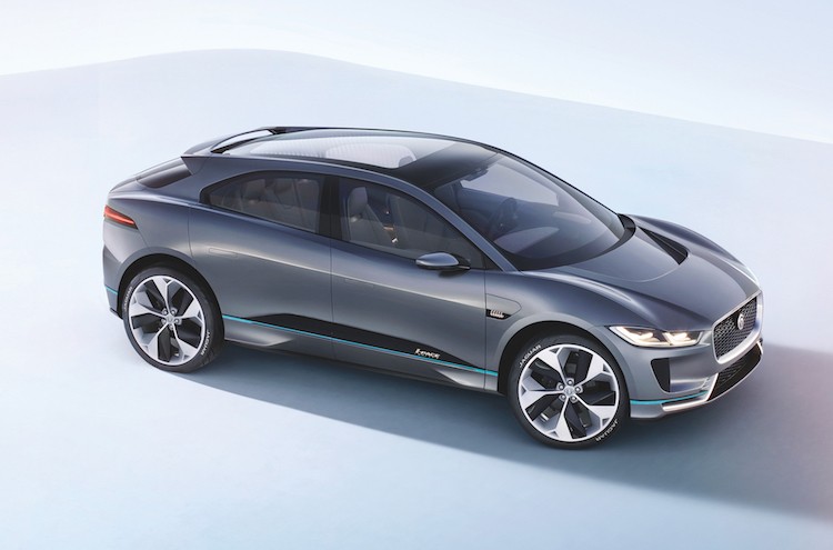 Tại triển lãm Los Angeles, phiên bản ý tưởng của Jaguar I-Pace đã chính thức được trưng bày lần đầu. Nằm trong phân khúc compact crossover cao cấp với các đối thủ như Audi Q3, BMW X3 và Mercedes GLA, Jaguar I-Pace mới sẽ gây ấn tượng bởi thiết kế và công nghệ "tới từ tương lai"