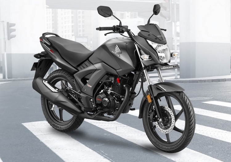  Honda CB Unicorn 160 là dòng xe côn tay phổ thông giá rẻ được tạo ra nhằm tới thị trường các nước đang phát triển như Ấn Độ. Cách đây ít lâu, đã từng có tin đồn Honda sẽ ngừng sản xuất dòng xe này do không đủ tiêu chuẩn khí thải tuy nhiên vừa qua, phiên bản CB Unicorn 160 2017 đã được công bố với những cải tiến nhỏ nhưng hiệu quả.