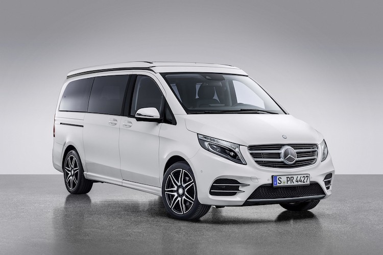 Cách đây khoảng gần 1 năm, Mercedes đã lần đầu tiên giới thiệu phiên bản Marco Polo cho dòng xe van V-Class của hãng, được thiết kế để sử dụng làm một chiếc xe cắm trại tiện nghi. Vừa qua tại châu Âu, phiên bản mới nhất của dòng xe ôtô Mercedes V-Class Marco Polo Horizon đã được hãng "trình làng" với những nâng cấp công nghệ.