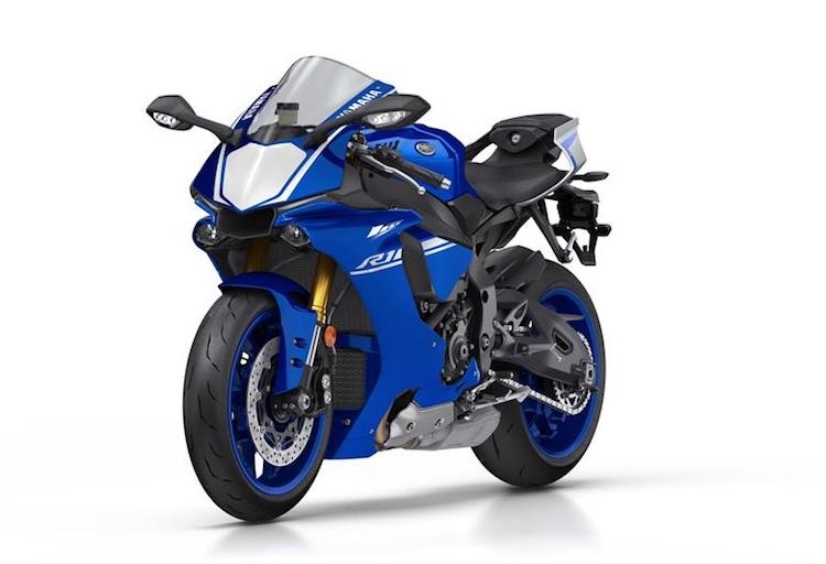 Vừa qua tại Nhật Bản, Yamaha đã công bố các phiên bản superbike  Yamaha R1 2017 và R1 2017. Cả 2 mẫu siêu môtô hàng đầu của Yamaha sẽ chính thức được bán ra kể từ tháng 6 tới đây.