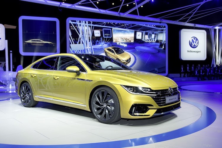 Từng được hé lộ từ trước triển lãm Geneva, mẫu  coupe Volkswagen Arteon sẽ là một trong những dòng xe cao cấp nhất của Volkswagen tại châu Âu. Chiếc xe sẽ cạnh tranh với đối thủ BMW 4 Series Gran Coupe và ngay cả A5 Sportback của chính thương hiệu con cùng tập đoàn Audi.