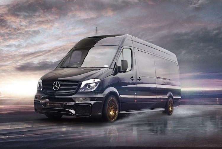 Được sản xuất từ năm 1995 và bán với nhiều kiểu thân xe khác nhau, mẫu  xe khách Mercedes Sprinter vốn được coi là một phương tiện vận tải để phục vụ chở người và hàng hóa. Tuy nhiên trên Thế giới, có không ít hãng độ đã thực hiện việc hoán cải mẫu xe khách này, biến nó trở thành một chiếc xe du lịch sang trọng và đầy đủ tiện nghi.