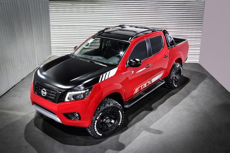 Tại nhiều quốc gia trên Thế giới trong đó có Argentina, dòng  bán tải Nissan Navara được bán với tên gọi khác là Nissan Frontier. Mới đây trong khuôn khổ triển lãm xe hơi Buenos Aires, Nissan đã trưng bày mẫu xe ý tưởng mới dựa trên Navara là Nissan Frontier Attack, được thiết kế bởi studio của hãng đặt ở Rio de Janeiro, Brazil.