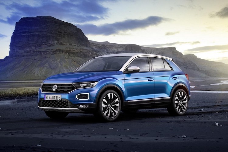 Cạnh tranh trong phân khúc crossover hạng B đang rất sôi động, hãng xe Đức Volkswagen vừa tung ra dòng  xe mới Volkswagen T-Roc. Được thiết kế nhằm hướng tới các khách hàng trẻ và người độc thân, mẫu xe này sử dụng chung một nền tảng khung sàn MQB của tập đoàn Volkswagen và chia sẻ nhiều điểm chung với một mẫu crossover hạng B khác là Audi Q2.