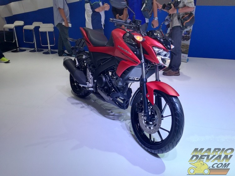 Vào cuối tháng 4 năm nay, Yamaha Indonesia đã chính thức giới thiệu mẫu naked bike V-ixion 150 thế hệ mới, hay còn được biết tới với tên gọi FZ150i tại Việt Nam. Ở lần nâng cấp mới nhất này, V-ixion đã được Yamaha thiết kế lại hoàn toàn kiểu dáng, đồng thời còn có thêm phiên bản  môtô Yamaha V-ixion R mạnh mẽ hơn, cao cấp hơn.