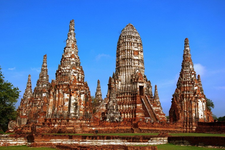 Thánh địa Ayutthaya, tên chính thức là Công viên lịch sử Ayutthaya là tàn tích của một thành phố cổ từng rất hưng thịnh trong lịch sử Thái Lan suốt nhiều thế kỷ.