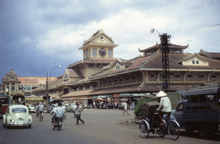 Chợ Bình Tây ở trung tâm khu vực Chợ Lớn. Ảnh: Vietnam Center and Archive.