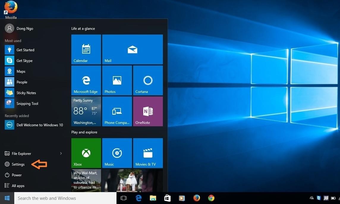 Để  quay trở lại với Windows 7 từ Windows 10, bạn vào trình đơn Start Menu với biểu tượng ô cửa số nằm ở góc trái bên dưới màn hình và chọn vào mục Settings.