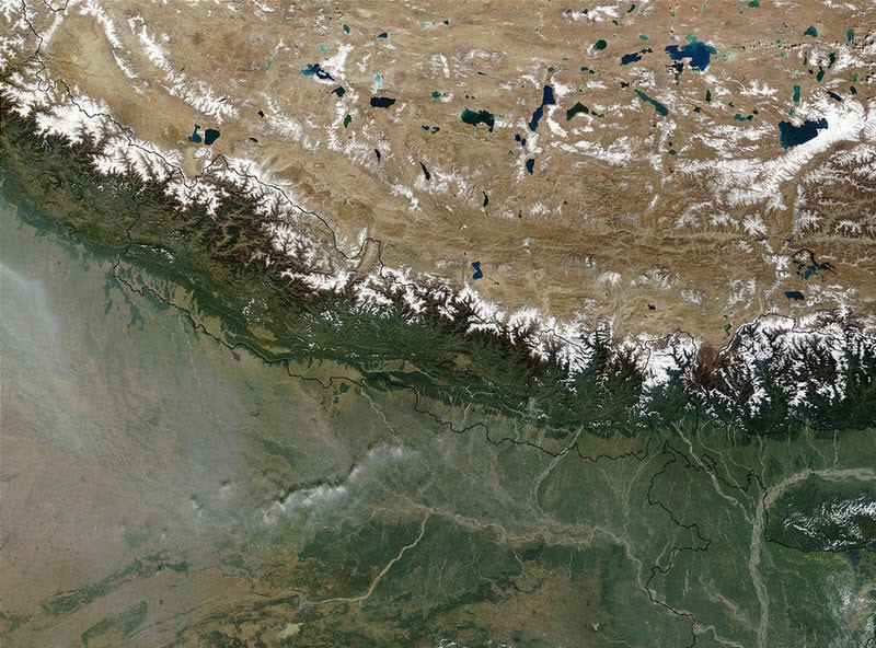 1. Dãy Himalaya – châu Á.