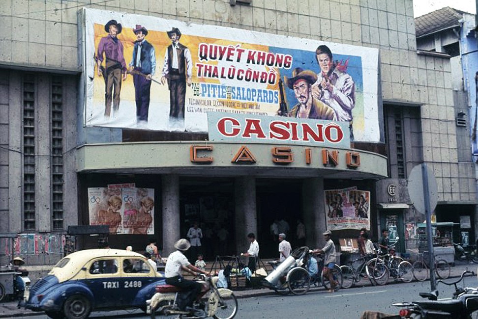 Rạp phim Casino trên đường Pasteur,  Sài Gòn năm 1969.