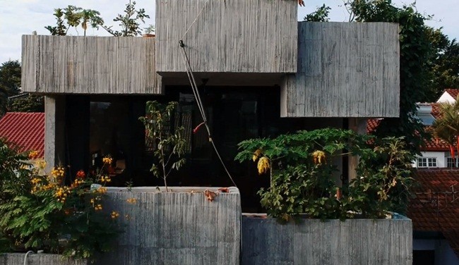 Planter Box House là  căn nhà do công ty Formzero ở Malaysia thiết kế.