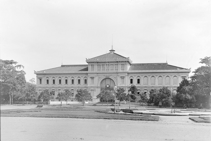 Toàn cảnh  Bưu điện Trung tâm Sài Gòn năm 1895.