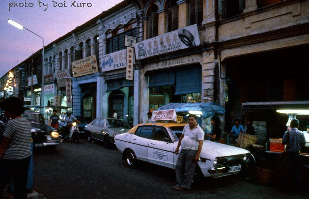 Một góc khu phố cổ George Town trên đảo Penang,  Malaysia năm 1984. Ảnh: Doi Kuro Facebook.