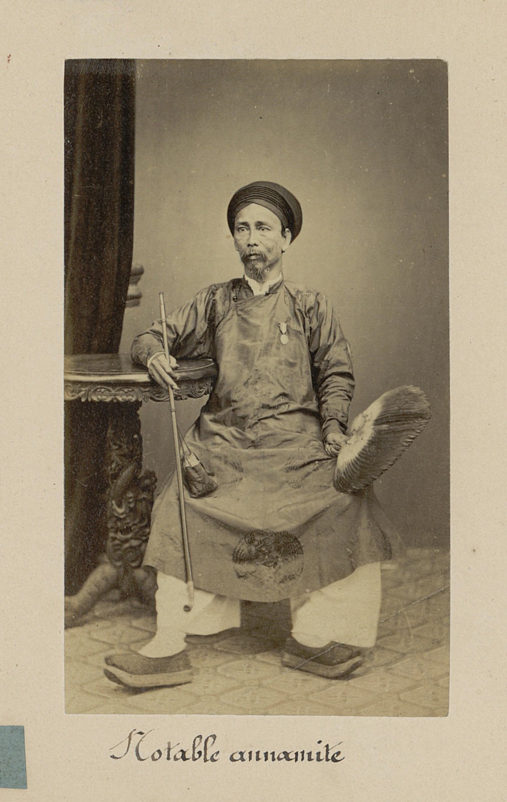 Chân dung ông Ba Tường, tức Tôn Thọ Tường (1825 - 1877), giữ chức Tri phủ Tân Bình năm 1862, Đốc phủ sứ Vĩnh Long năm 1871. Sinh thời, vị quan này là danh sĩ, được đánh giá là một nhà thơ có thi tài. Ảnh: Emile Gsell.