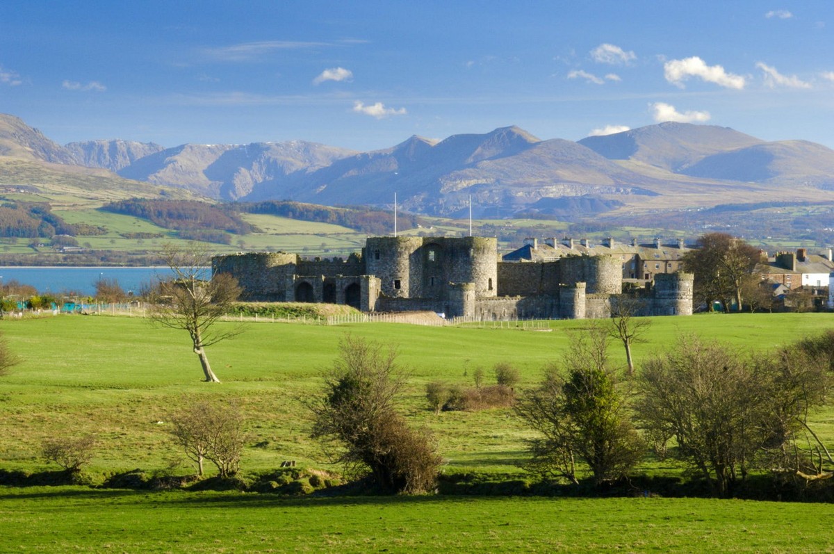 Nằm ở thị trấn Beaumaris trên đảo Anglesey thuộc xứ Wales,  lâu đài Beaumaris được coi là một trong những công trình kiến trúc quân sự xuất sắc nhất của châu Âu thời Trung cổ. Ảnh: Lonely Planet.