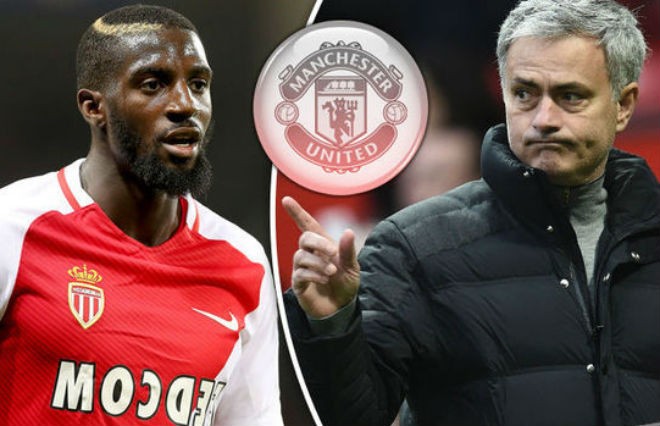 M.U chốt giá mua Tiemoue Bakayoko: Theo thông tin  chuyển nhượng bóng đá mới nhất đến từ tờ Express, HLV mourinho và BLĐ Man United đã đạt thỏa thuận chiêu mộ Tiemoue Bakayoko từ AS Monaco với giá 35 triệu bảng. Nếu như điều này là sự thật, đây sẽ là một cú áp phe ngoạn mục thứ 2 của M.U chỉ trong vòng ít ngày. Cách đây 2 ngày, Man United đã đạt được thỏa thuận với Everton về vụ chuyển nhượng tiền đạo Romelu Lukaku với giá 75 triệu bảng. Ảnh: Express