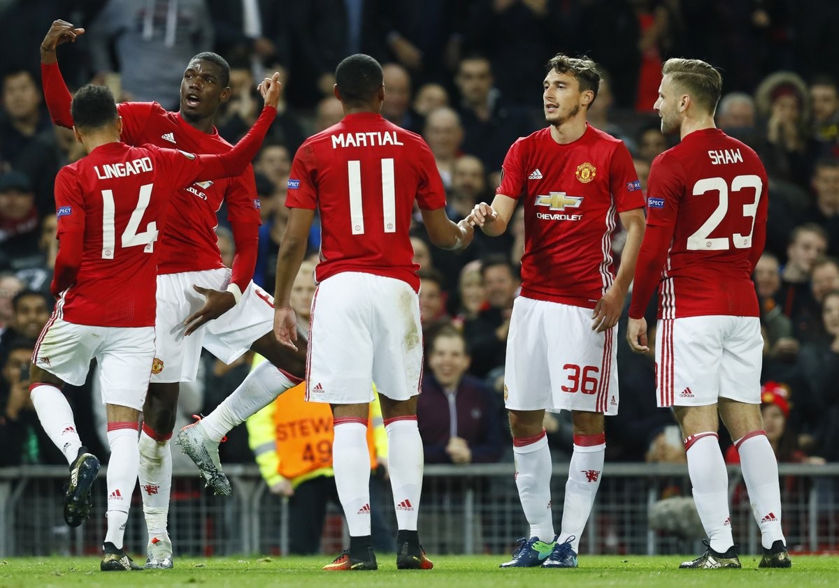  Chuyển nhượng bóng đá mới nhất từ Telegraph, Luke Shaw, Marcus Rashford, Jesse Lingard và Martial là 4 cái tên mà Phó Chủ tịch - GĐĐH MU, Ed Woodward yêu thích và khó có thể đem ra bán.