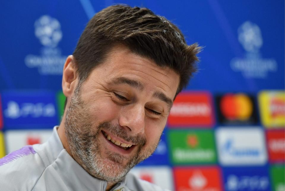  Chuyển nhượng bóng đá mới nhất từ London, HLV Pochettino che núi tiền chiêu dụ của Real Madrid sau khi đội bóng này có lời mời ông dẫn dắt.