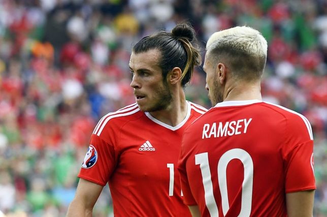  Chuyển nhượng bóng đá mới nhất từ BBC tiết lộ, Gareth Bale đã khuyên người đồng hương Ramsey sang Real Madrid thay vì Juventus.