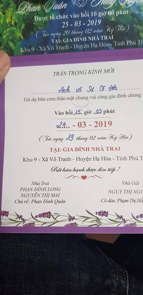 Tấm  thiệp cưới, thiết kế là một chuyện nhưng nội dung lại là một chuyện khác. Sẽ thế nào nếu như một ngày đẹp trời bạn nhận được tấm thiệp mời từ thằng bạn thân nhưng dưới dòng chữ: "Trân trọng kính mời… tới dự lễ Thành hôn của hai chúng tôi được điền bởi cụm từ: "Anh và sự cô đơn", chắc hẳn bạn sẽ tức ói máu.