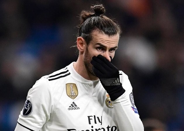  Chuyển nhượng bóng đá mới nhất từ MARCA tiết lộ, BLĐ Real Madrid sẽ cho mượn Bale trong trường hợp không có đội bóng nào hỏi mua. Thậm chí, trang báo thân Los Blancos cho biết M.U sẽ có được Bale nếu chi số tiền 5 triệu bảng.