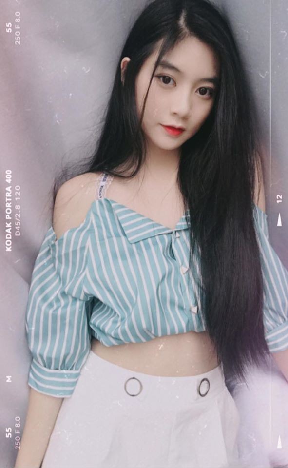 Nguyễn Bùi Nam Phương sinh ngày 25-2-1999 tại Thành phố Hồ Chí Minh, nàng hot girl Việt này hiện là sinh viên Trường Đại học FPT TP Hồ Chí Minh.