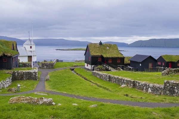 Quần đảo Faroe là lãnh thổ tự trị của Vương quốc Đan Mạch từ năm 1948. Quần đảo này được đánh giá là đang kiểm soát thành công  dịch bệnh COVID-19 khi hiện tại chỉ có duy nhất một người phải nhập viện điều trị vì nhiễm virus SARS-CoV-2. Ảnh: AB.