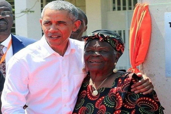 Bà Sarah Onyango Obama, bà nội của cựu Tổng thống Mỹ Barack Obama, qua đời tại một bệnh viện ở Kisumu, Kenya, hôm 29/3 vừa qua. Ảnh: IBT.