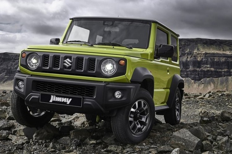 Vẻ ngoài vuông vắn, kích thước nhỏ bé của Suzuki Jimny mang đến nguồn cảm hứng bất tận cho những hãng độ. Và... sau Mercedes G-Class, Suzuki Jimny tiếp tục "biến hình" thành Land Rover Defender khá ấn tượng.