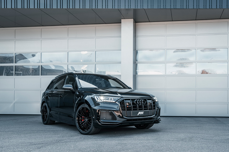 Thương hiệu ABT Sportline vừa cho ra mắt gói độ dành cho  Audi SQ7 thế hệ mới. Tương tự những gói độ trước đây, ABT tập trung vào cải thiện hiệu suất nhưng cũng có thêm một vài chi tiết trang trí bên ngoài.