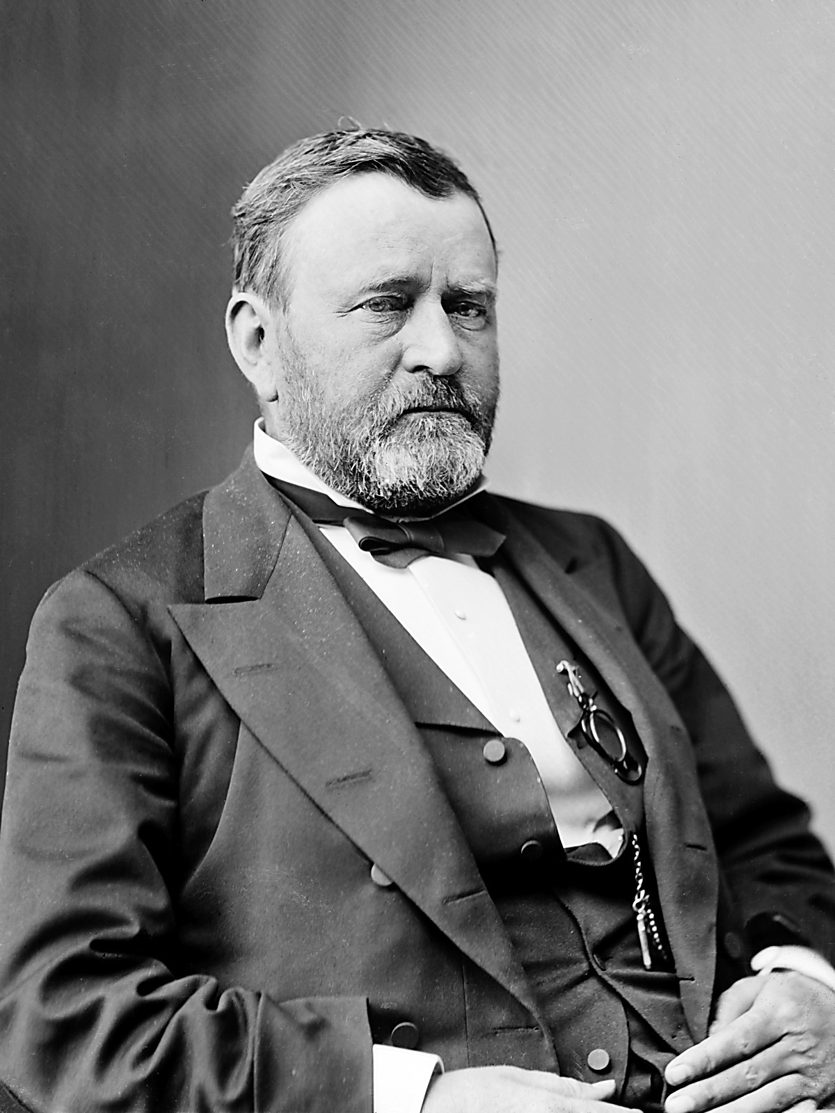 Ulysses S. Grant giữ chức  Tổng thống Mỹ trong 2 nhiệm kỳ từ năm 1869 - 1877. Ông là một trong số ít ông chủ Nhà Trắng có xuất thân hiển hách từ quân đội.