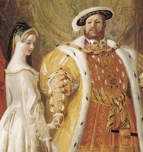 Anne Boleyn (1501 - 1536) trở thành nhân vật nổi tiếng lịch sử bởi bà là  hoàng hậu đầu tiên của Anh bị chém đầu. Người ra quyết định tàn khốc chính là người chồng từng hết lòng yêu thương bà - Vua Henry VIII.