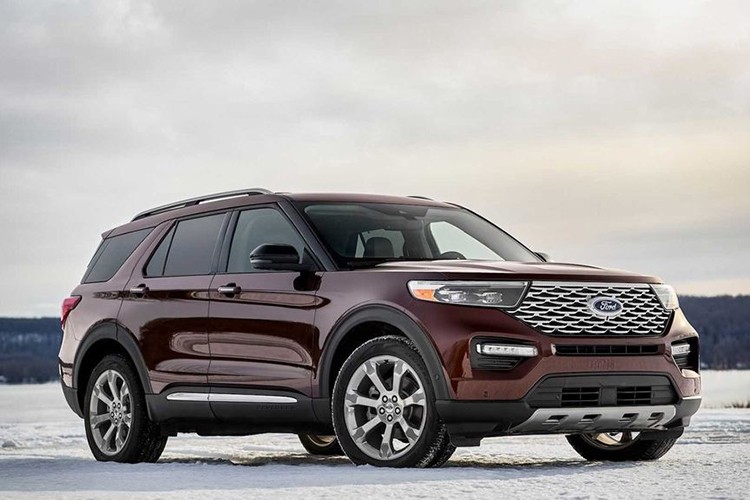 Việc hãng xe Mỹ ứng dụng khung gầm mới cho mẫu  xe SUV Ford Explorer 2020 giúp giảm trọng lượng xe xuống 1.970 kg – thấp hơn 50 kg so với người tiền nhiệm. Trọng lượng kéo tối đa của chiếc xe đạt 2.540 kg.