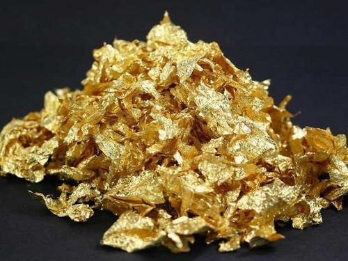 Với giá 27 triệu USD/gram, Californiaium 252 chắc chắn là  kim loại đắt nhất thế giới. Nó được sử dụng trong vật lý hạt nhân, y học và cả trong việc khám phá các lĩnh vực bạc, vàng hay dầu mỏ. Hàng năm chỉ có 30 - 40 microgam được tạo ra.