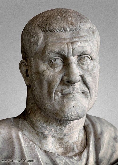  Hoàng đế La Mã Maximinus Thrax (173 – 238) có tên thật là Gaius Julius Verus Maximinus Augustus, là người cai trị đế quốc La Mã từ năm 235 đến 238.