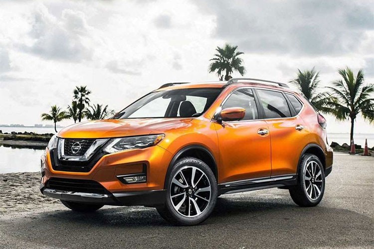 So với phiên bản cũ, mẫu  xe Nissan X-Trail 2019 hay Rogue bản nâng cấp mới dành cho thị trường Mỹ không thay đổi quá nhiều. Thay vào đó, Nissan chỉ tập hợp một số trang bị thành gói mới đồng thời biến Rogue 2019 thành mẫu xe đầu tiên của hãng có hệ thống an toàn Safety Shield 360.