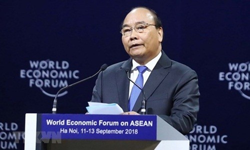 Phát biểu khai mạc hội nghị Diễn đàn Kinh tế thế giới về ASEAN 2018 ( WEF ASEAN 2018), Thủ tướng Nguyễn Xuân Phúc cho biết: "Trong làn sóng Cách mạng Công nghiệp 4.0 và sự tiến bộ vượt bậc của công nghệ kỹ thuật, ASEAN ngày nay còn được biết đến là một trong những nơi nhiều đổi mới và sáng tạo". Ảnh: Vietnamplus.