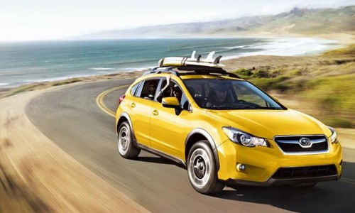 Chào 2015, Subaru ra mắt mẫu xe vàng rực