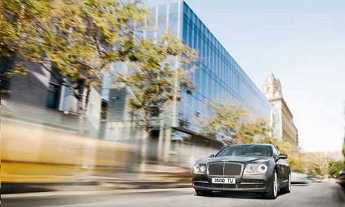 Chương trình khuyến mãi chào Giáng Sinh của Bentley