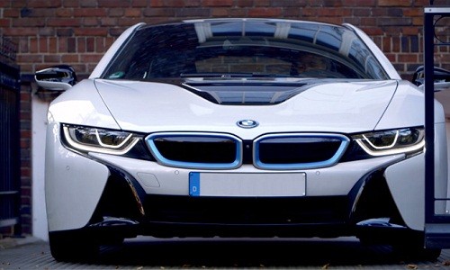 Soi cận cảnh BMW i8 đầu tiên trên thế giới