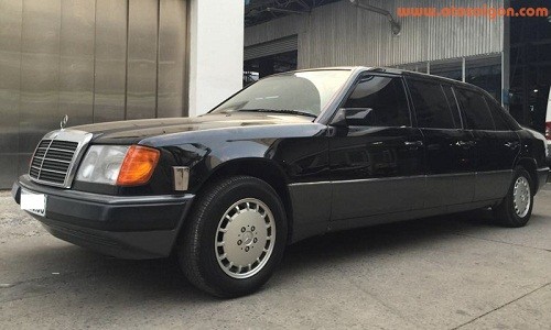 Phiên bản cổ cực hiếm của Mercedes-Benz 280E Limousine tại Việt Nam