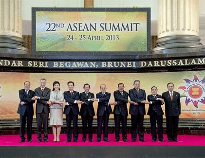 ASEAN “xới” lại vấn đề tranh chấp Biển Đông