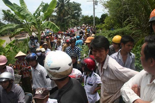 Làng quê náo động vì tin đồn cua đinh “thiêng”