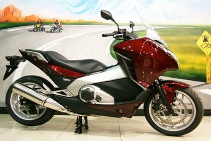 Siêu xe tay ga Honda Integra giá 450 triệu tại Sài Gòn